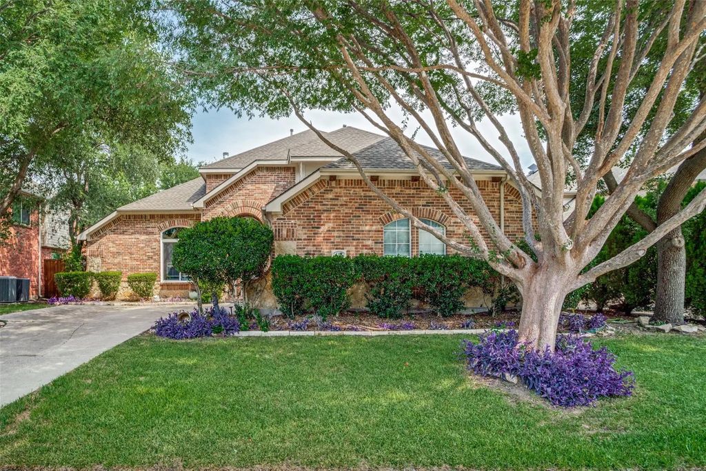 417 Long Cove Court, Allen