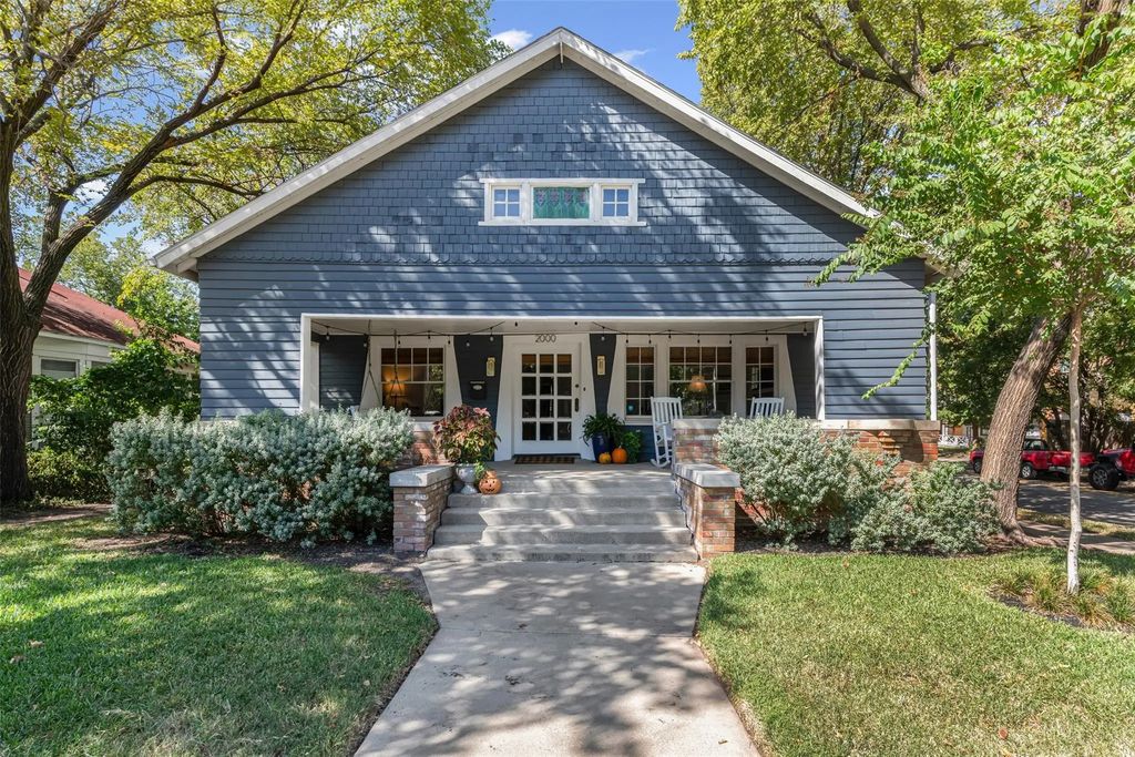 2000 College Avenue, Fort Worth