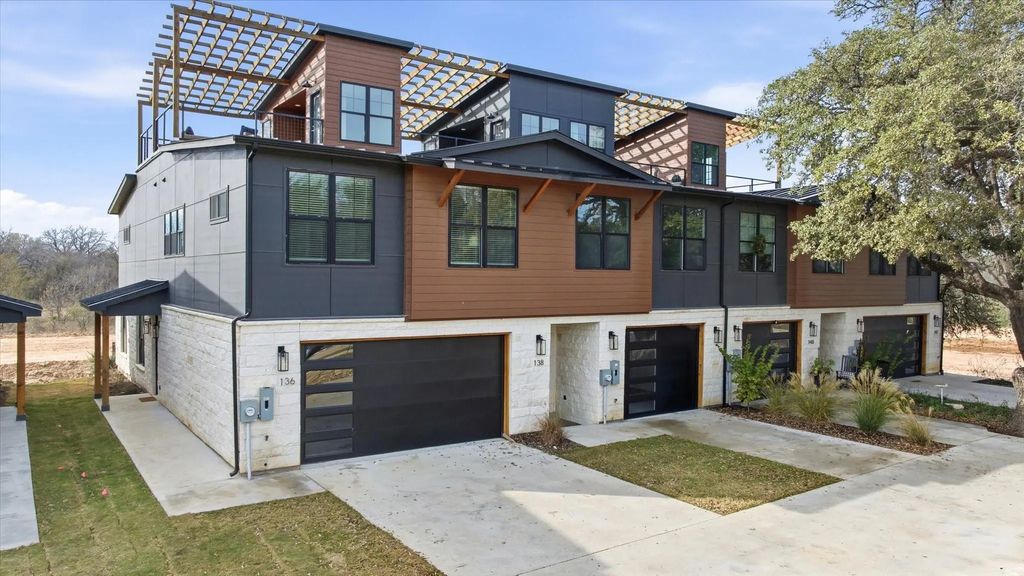 138 Clark, Stephenville