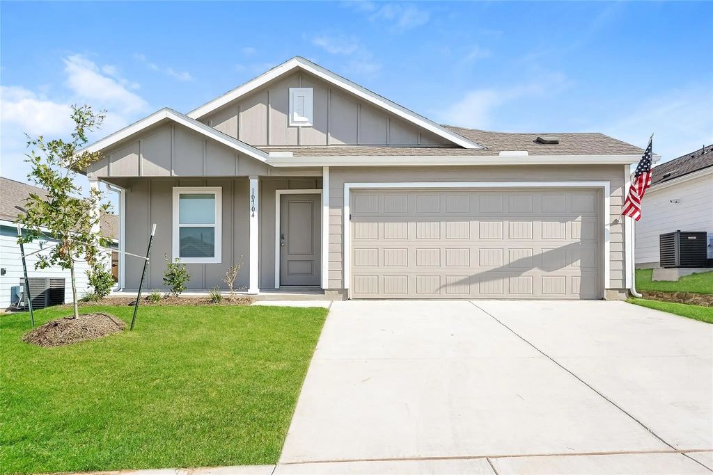 10704 Dusty Ranch Road, Fort Worth