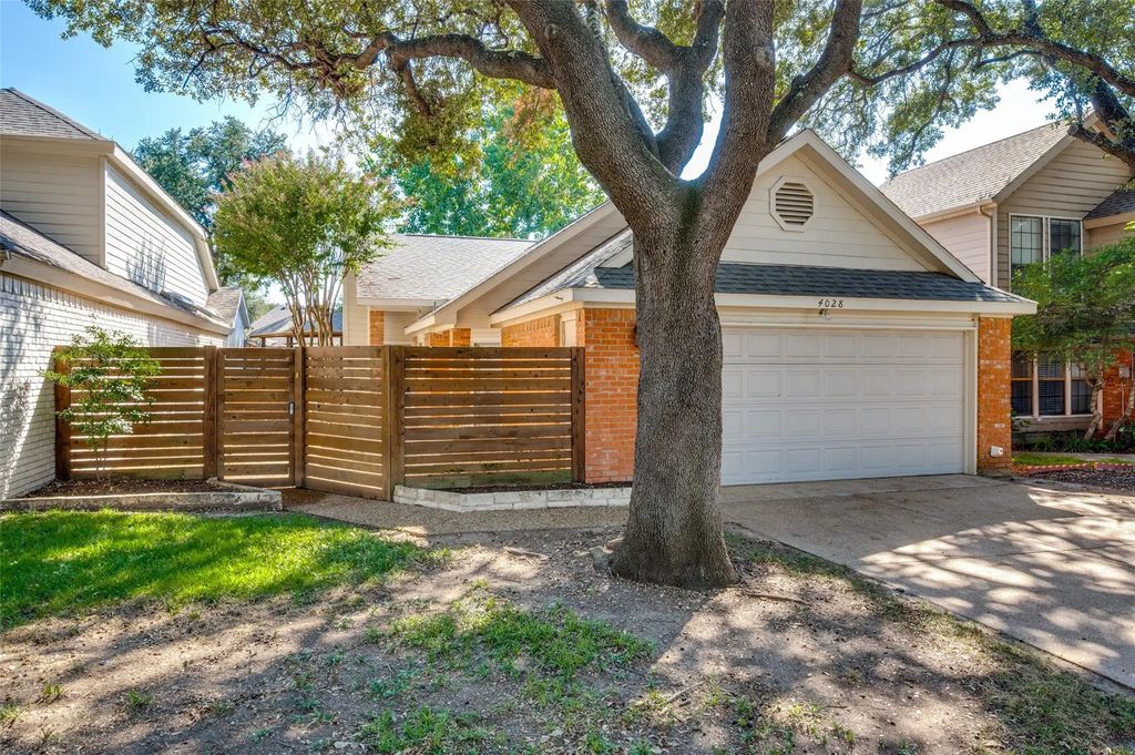 4028 Rive Lane, Addison