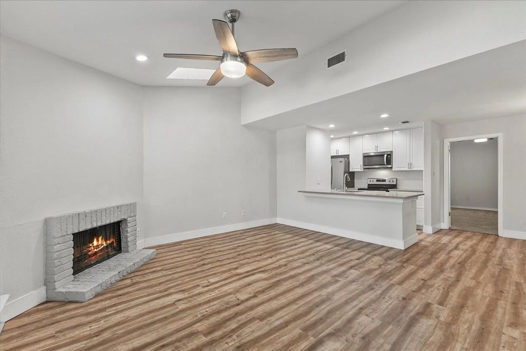 5616 Preston Oaks Road 208, Dallas