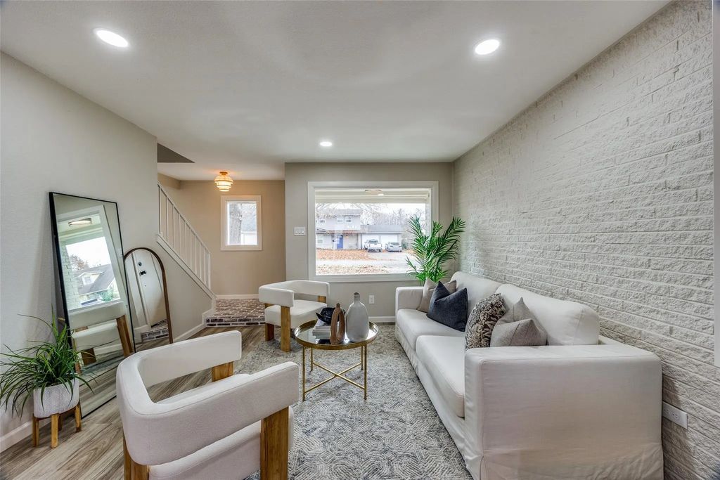 8735 Charing Cross Lane, Dallas