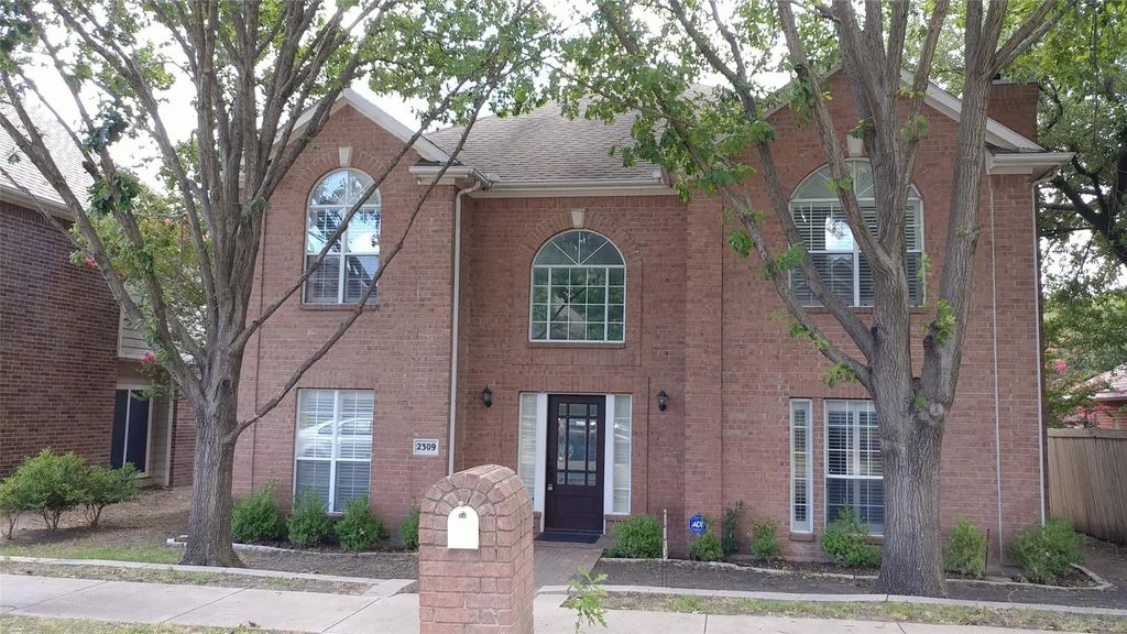 2309 Dyers Oak Drive, Plano