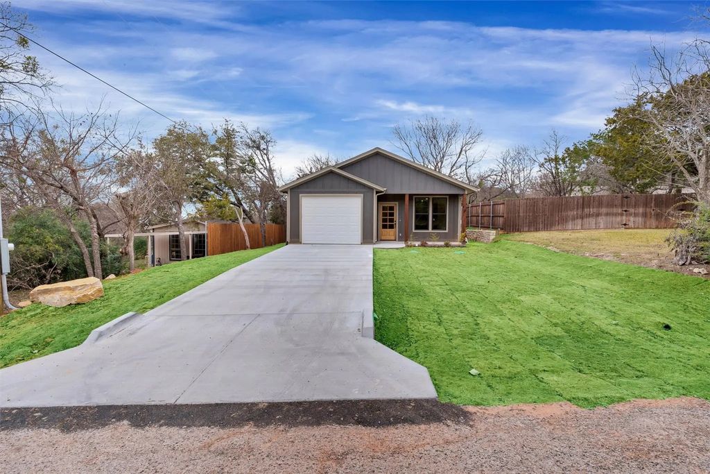 1712 Boot Hill Road, Granbury