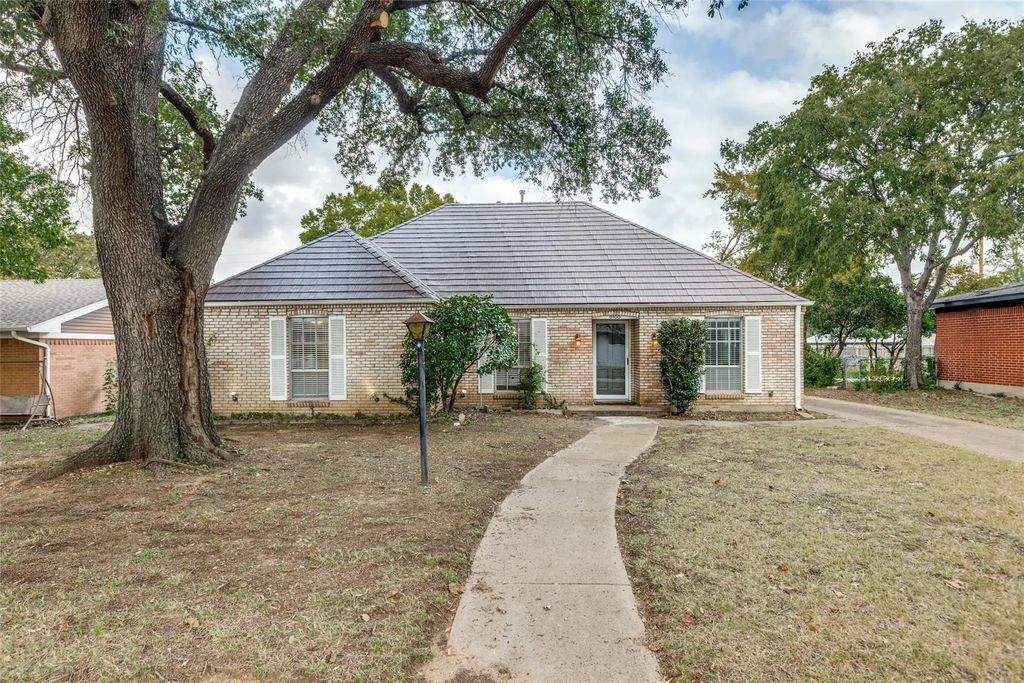 8100 Hillside Drive, Frisco
