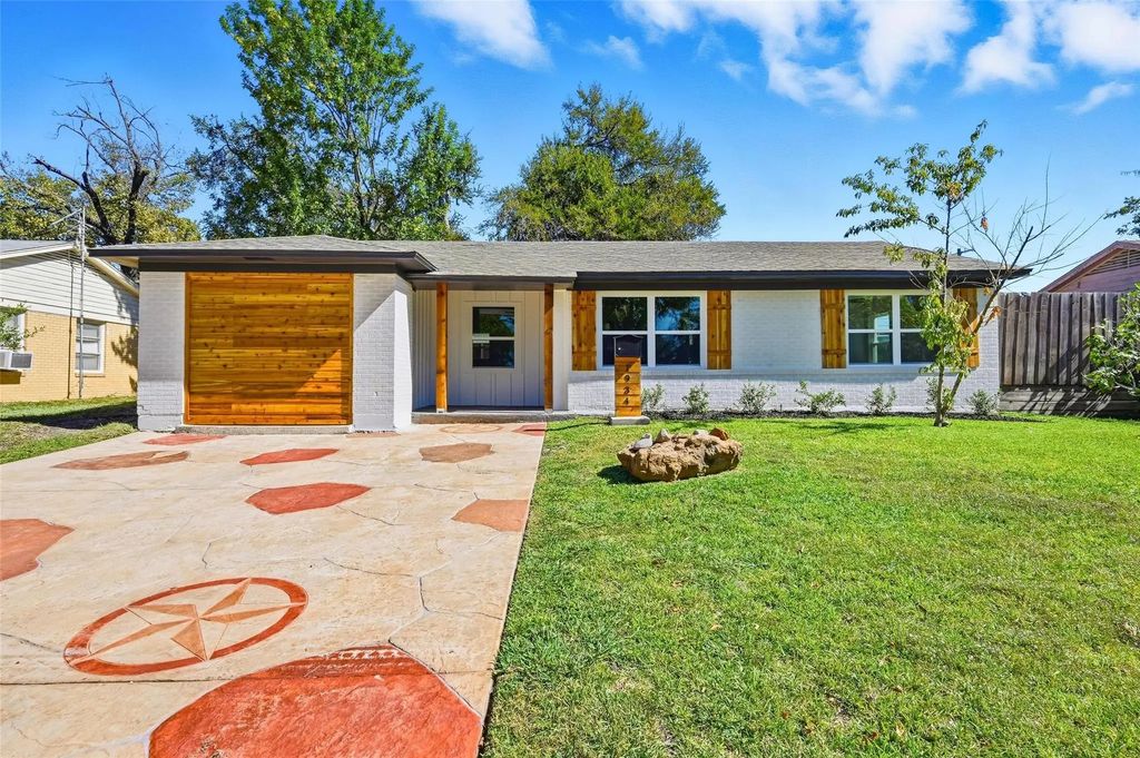 1934 Delmar Drive, Garland