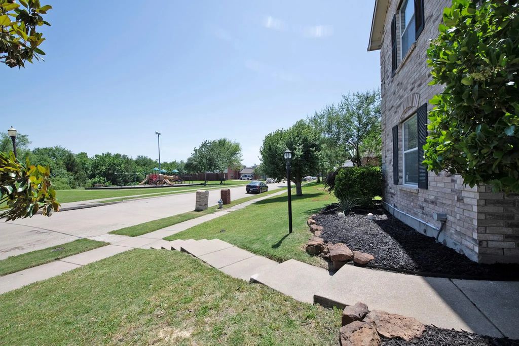1446 Foxwood Lane, Rockwall
