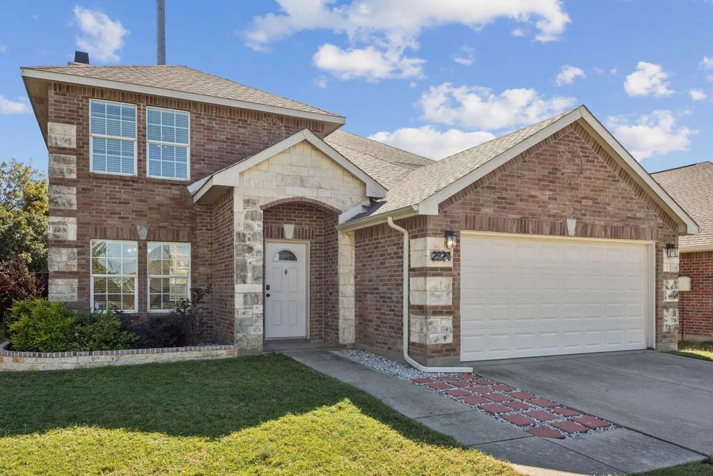 2924 Desert Drive, Denton