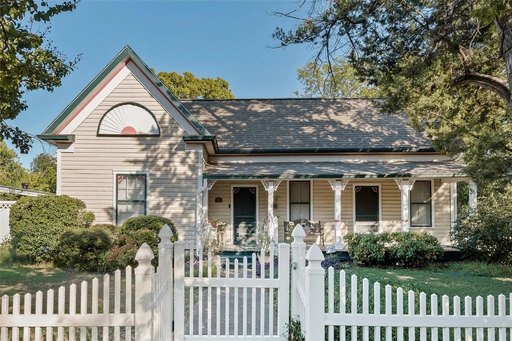318 S O Connor Road, Irving