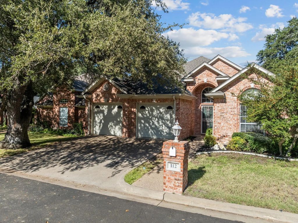 112 Wellington Drive, Waco