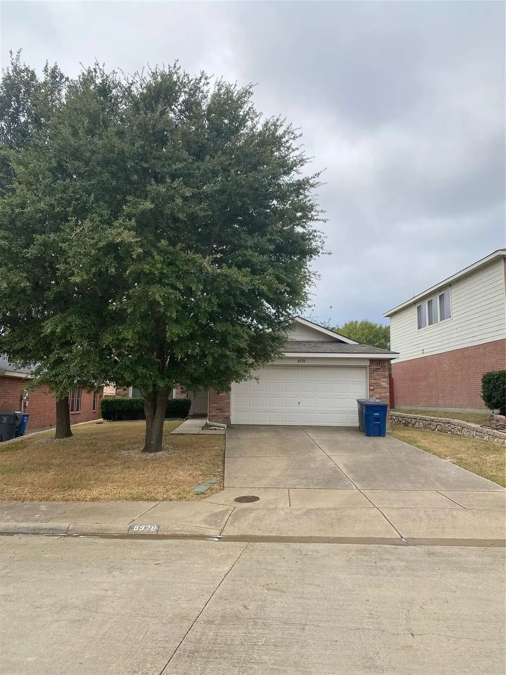 6928 Clark Vista Drive, Dallas
