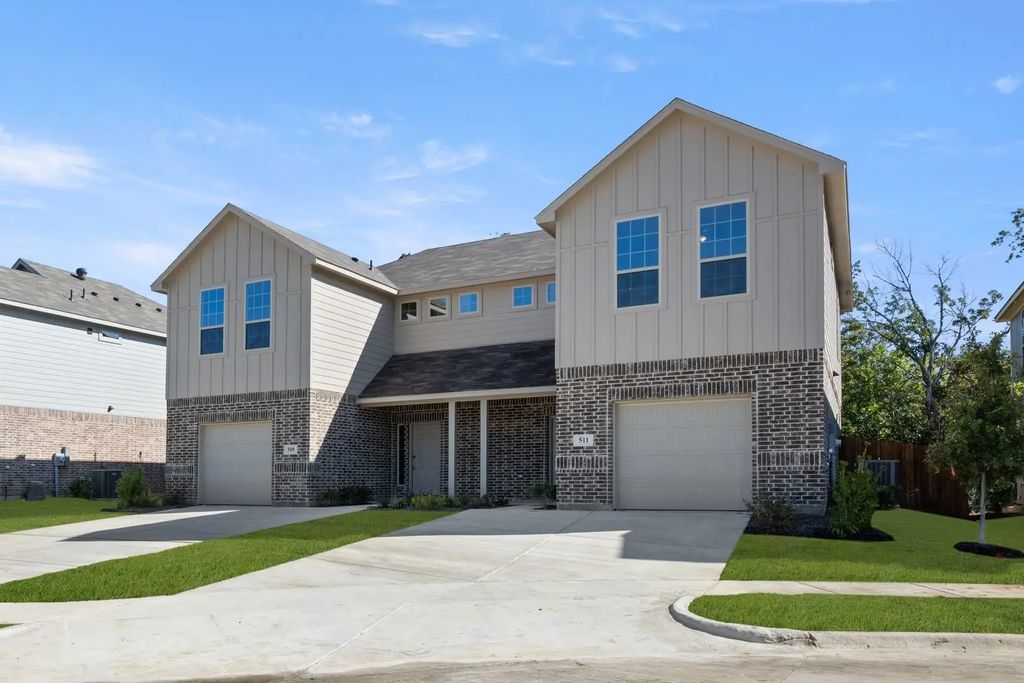 509-511 Mockingbird Lane, Denton