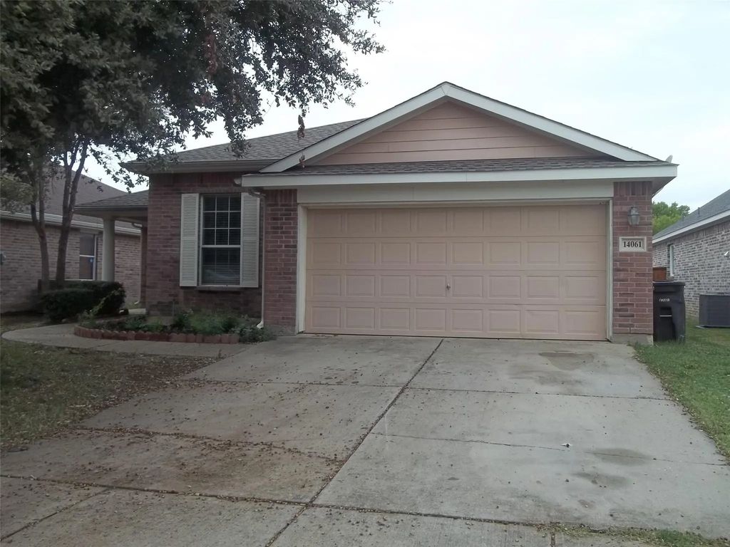 14061 Lost Spurs Road, Fort Worth