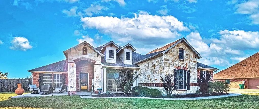 10174 Bantry Lane, Forney