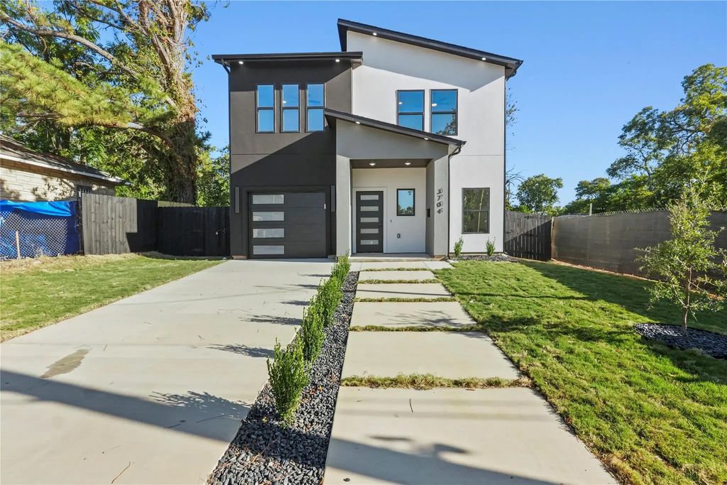 3704 Penelope Street, Dallas