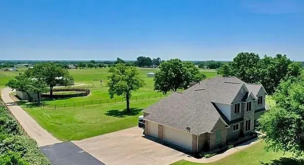 9340 Fm 2931, Pilot Point