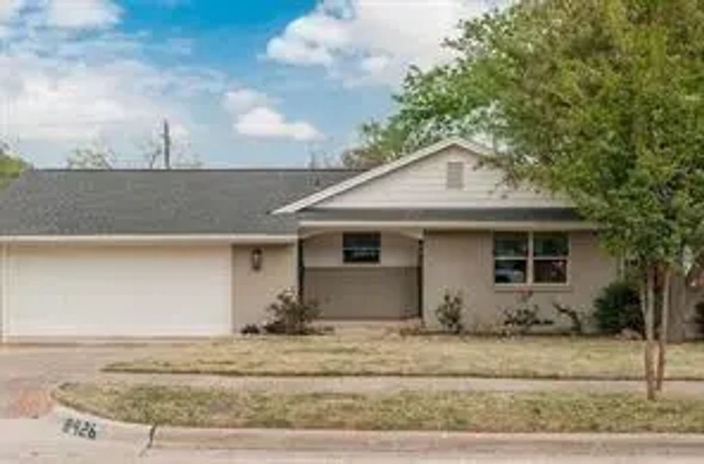 8926 Angleton Place, Dallas