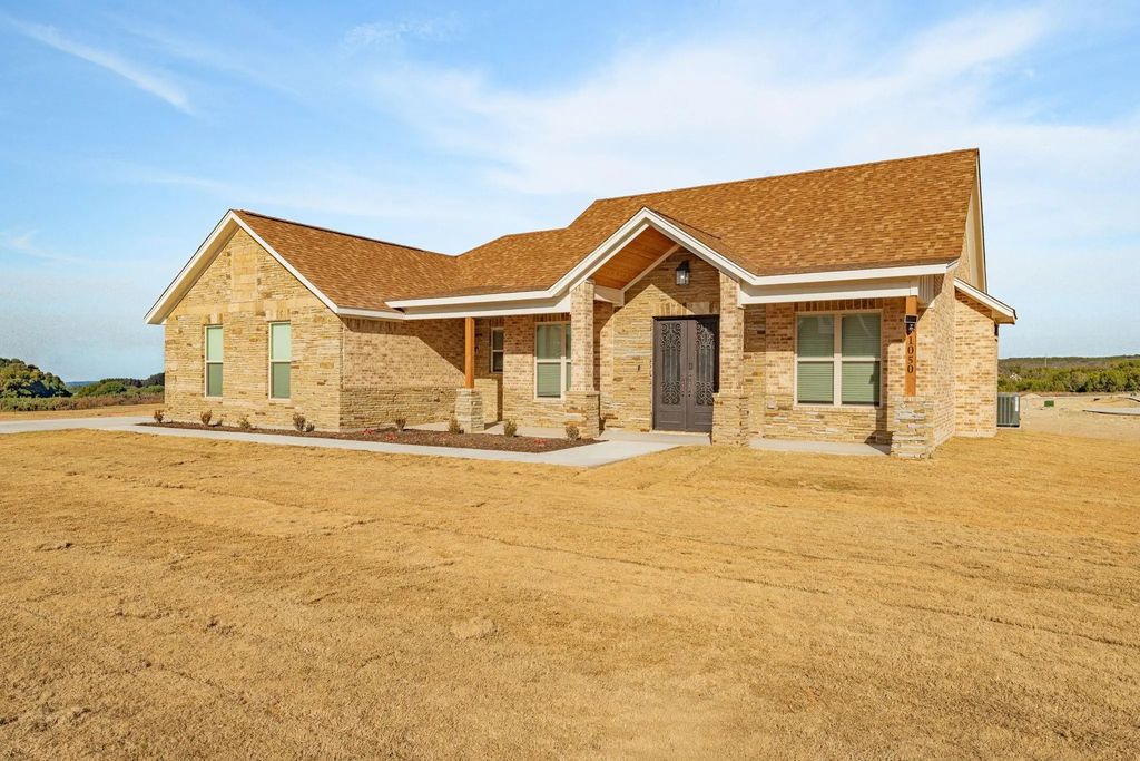 1050 Private Road 41, Nemo