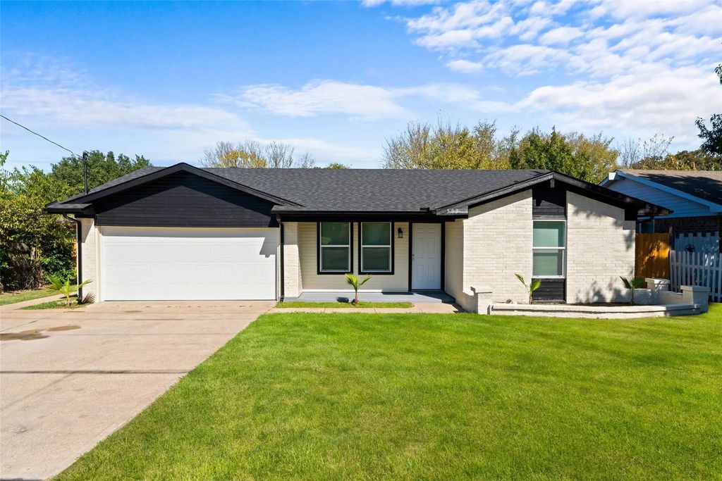 503 S Kaufman Street, Seagoville