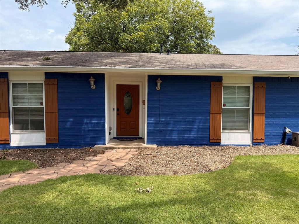3221 Dothan Lane, Dallas