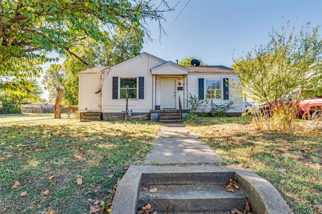 3422 Falls Drive, Dallas