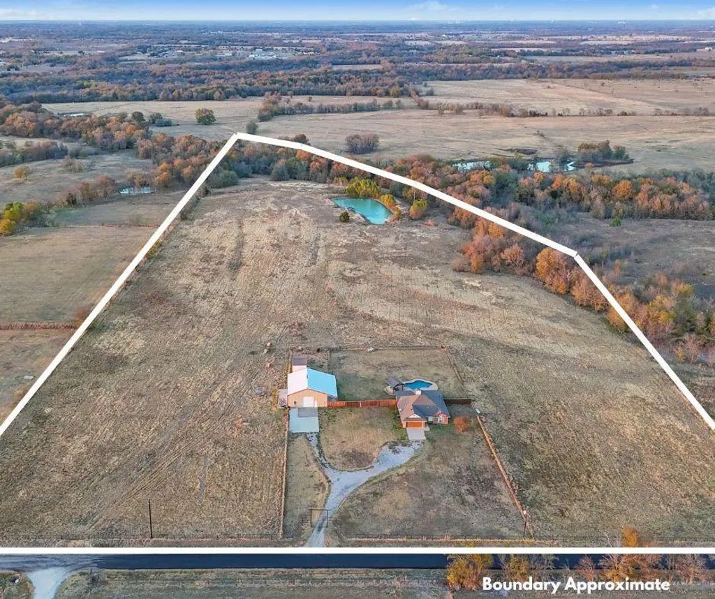 5314 County Road 3204, Campbell