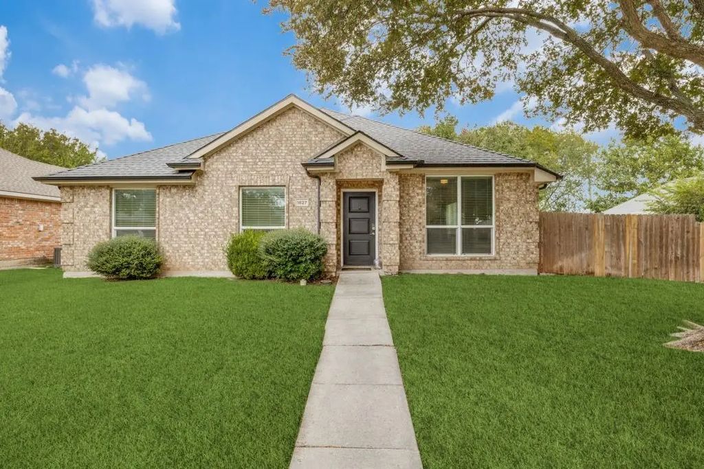 1827 Lake Travis Drive, Allen
