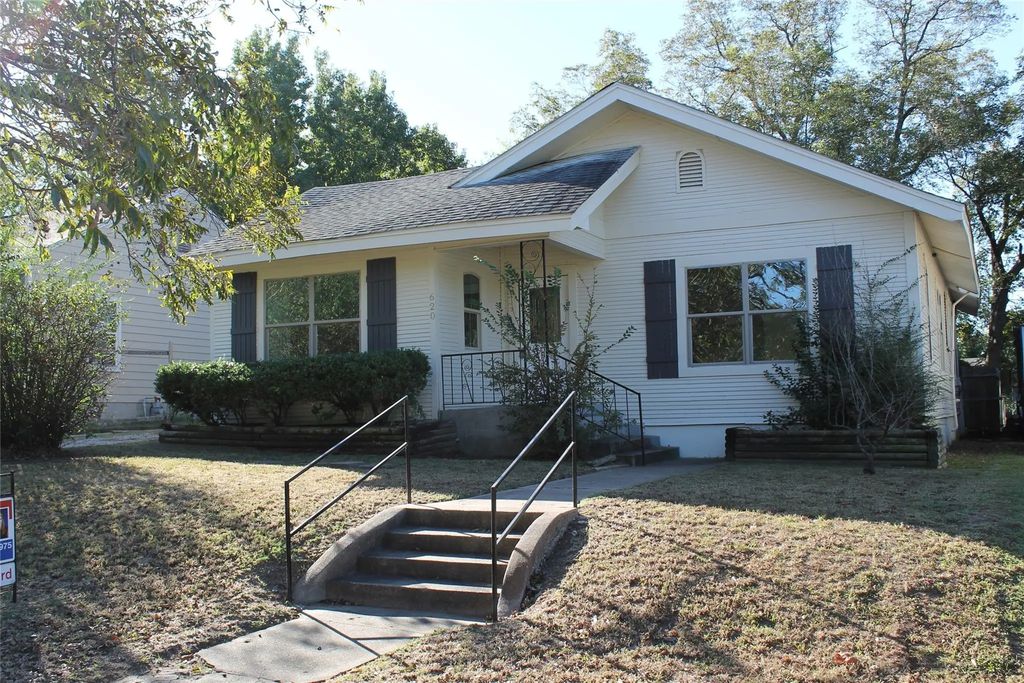 620 W Hanna Street, Denison