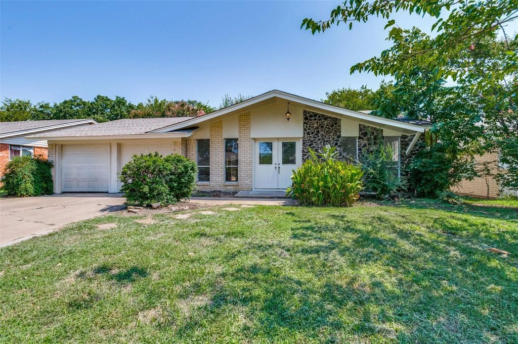 1311 Willowbrook Street, Arlington
