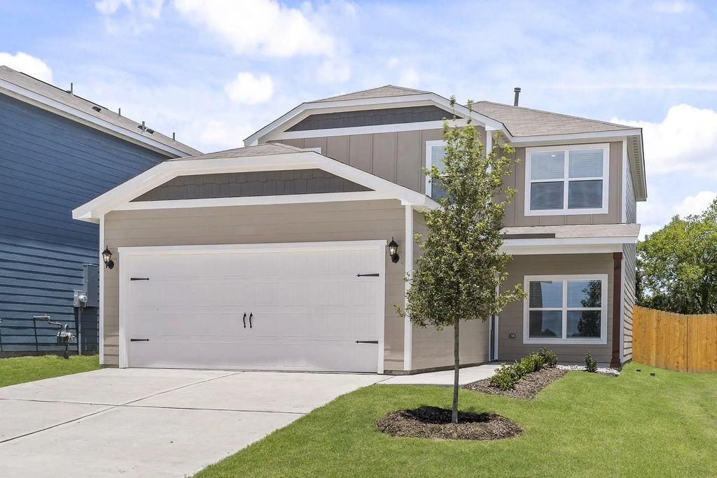 1213 Kings Place, Crandall