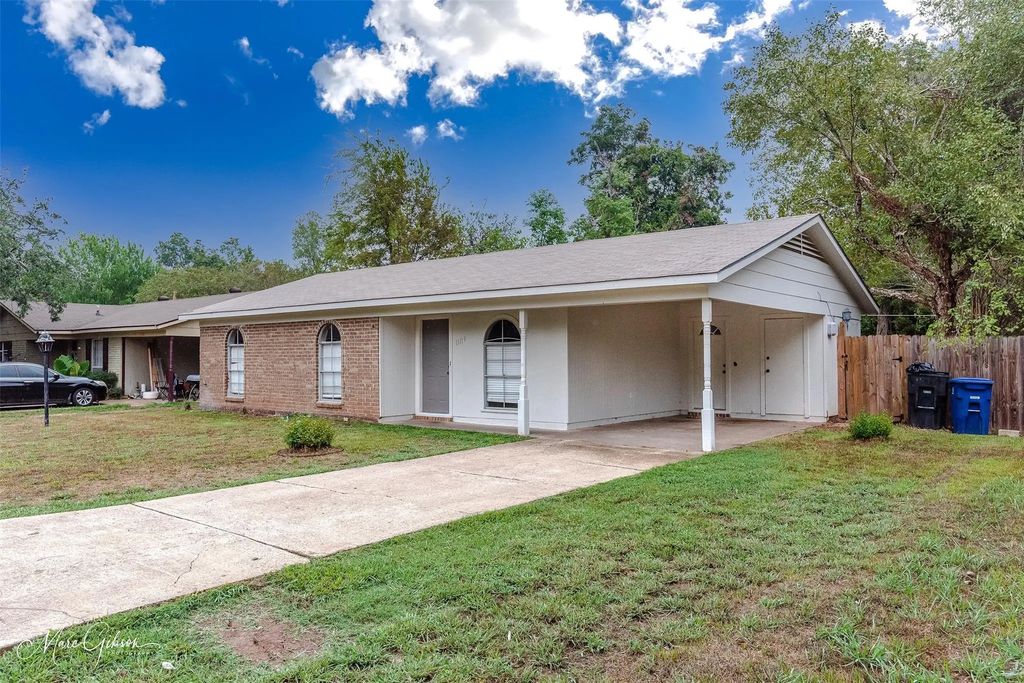 11119 Woodmere Drive, Shreveport