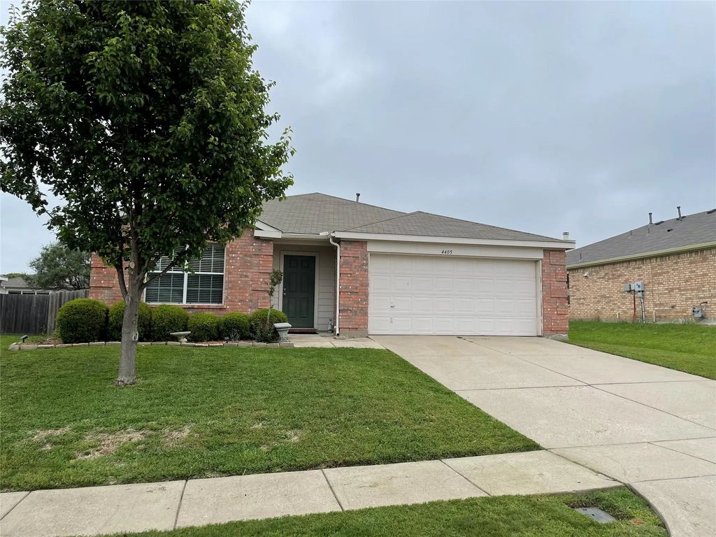 4405 Hawk Lane, Sherman