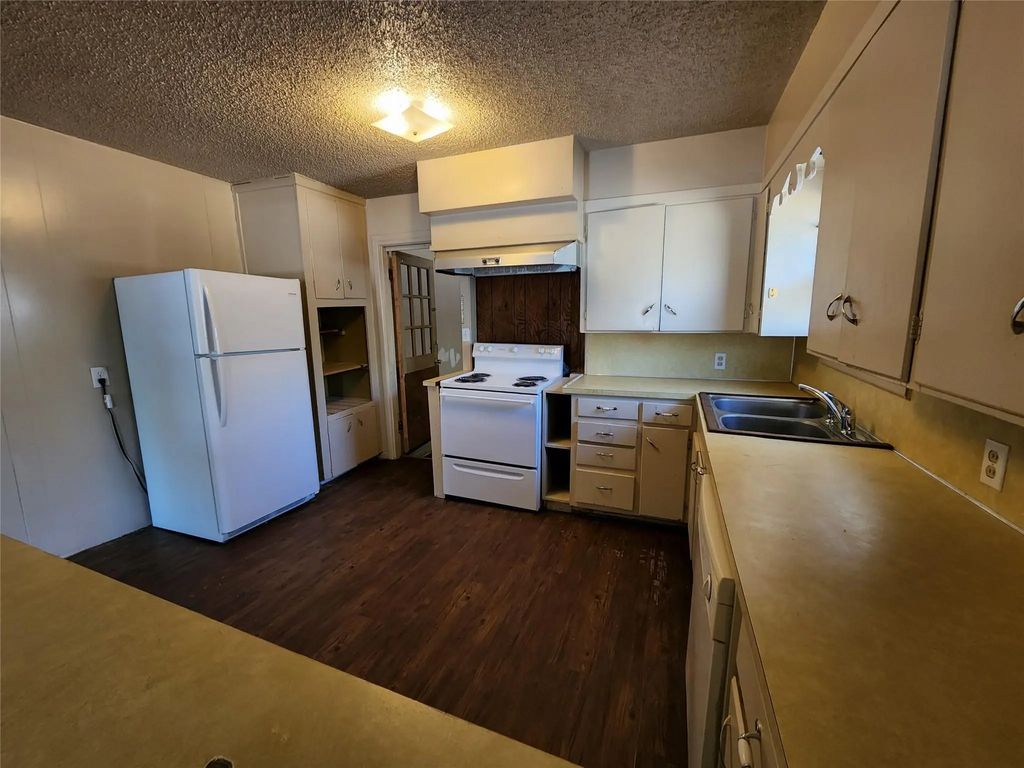701 E North 12th Street, Abilene