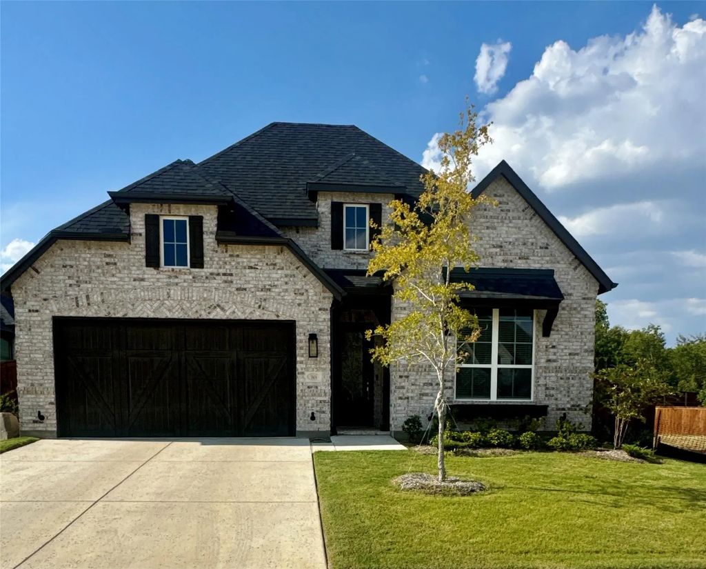 1616 Bulls Eye, Mansfield