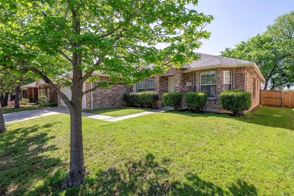 2912 Lighthouse Drive, Denton