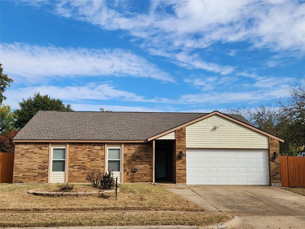 3800 N Magnolia Court, Flower Mound