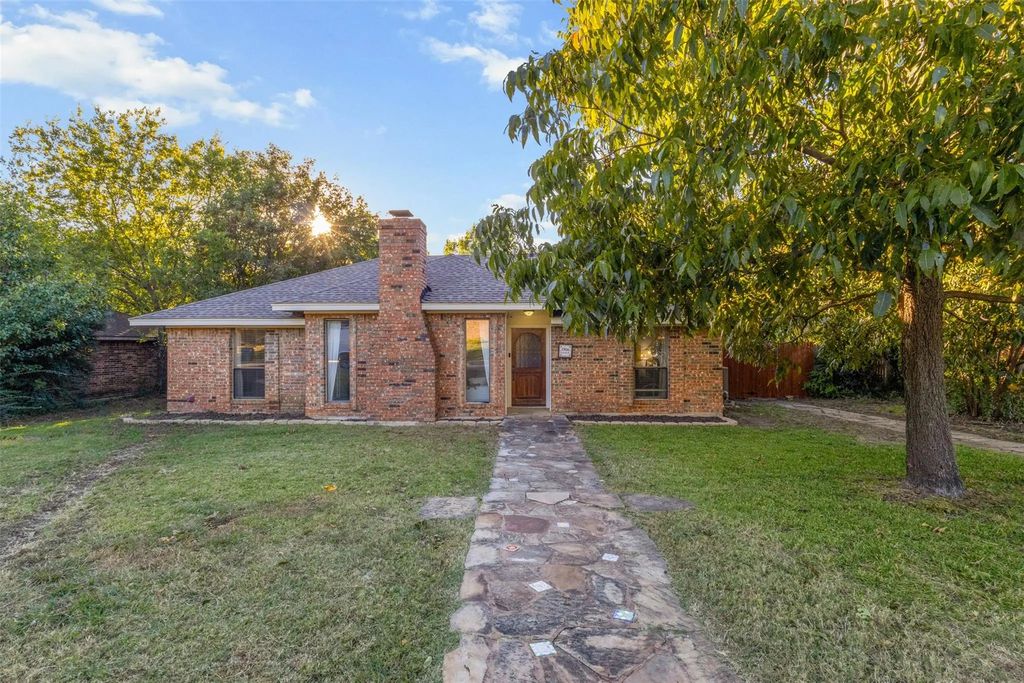 1906 Camellia Street, Denton