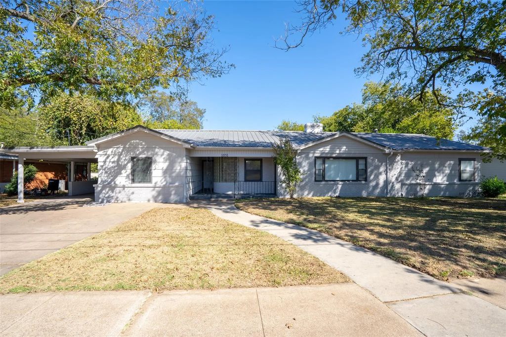 1031 N Neblett Street, Stephenville