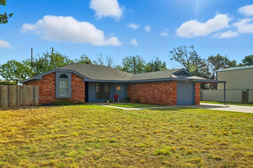 1027 Avondale, Merkel