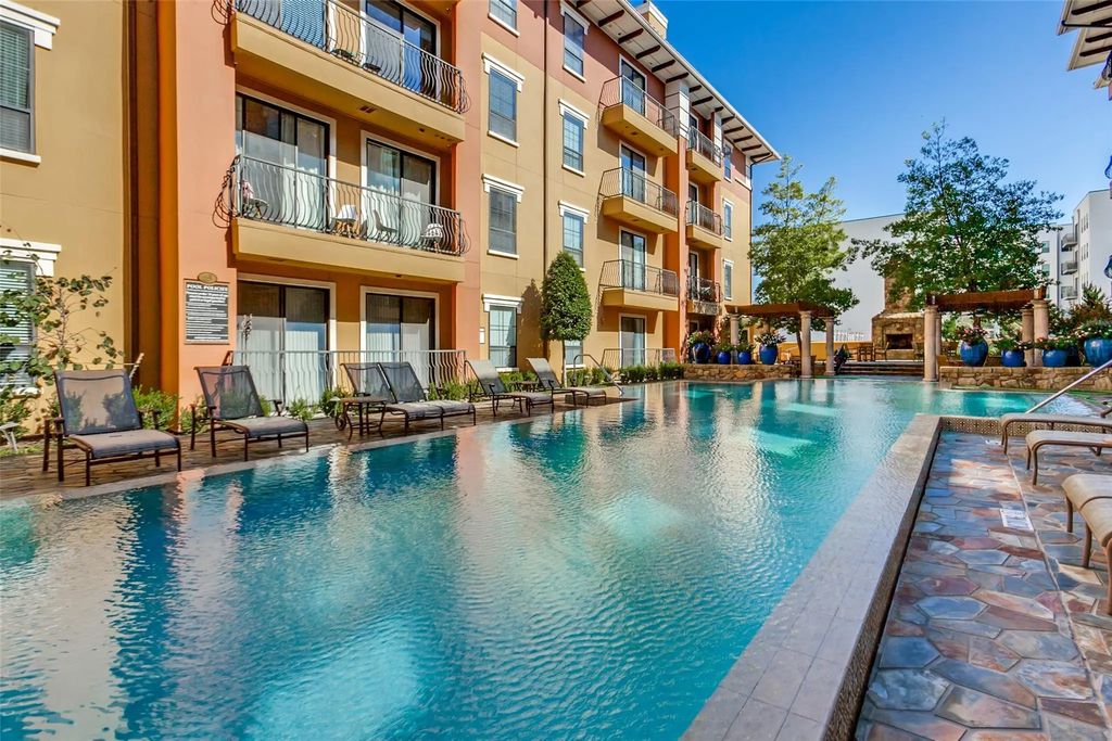 8616 Turtle Creek Boulevard 206, Dallas