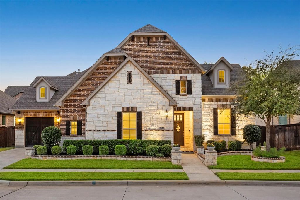 4208 Lombardy Court, Colleyville