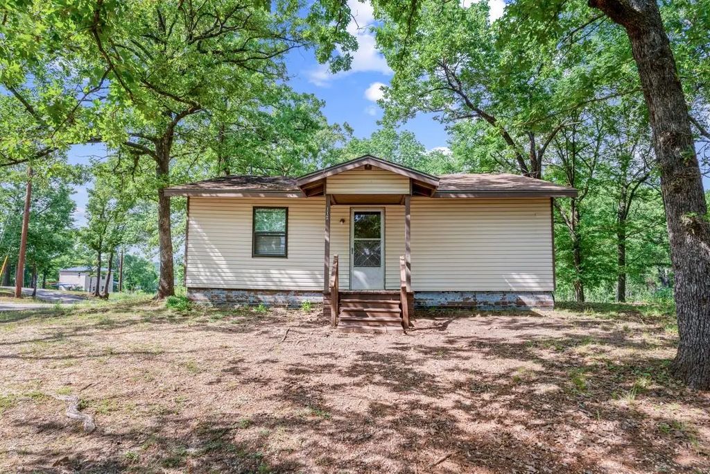 112 Crocker Road, Malakoff