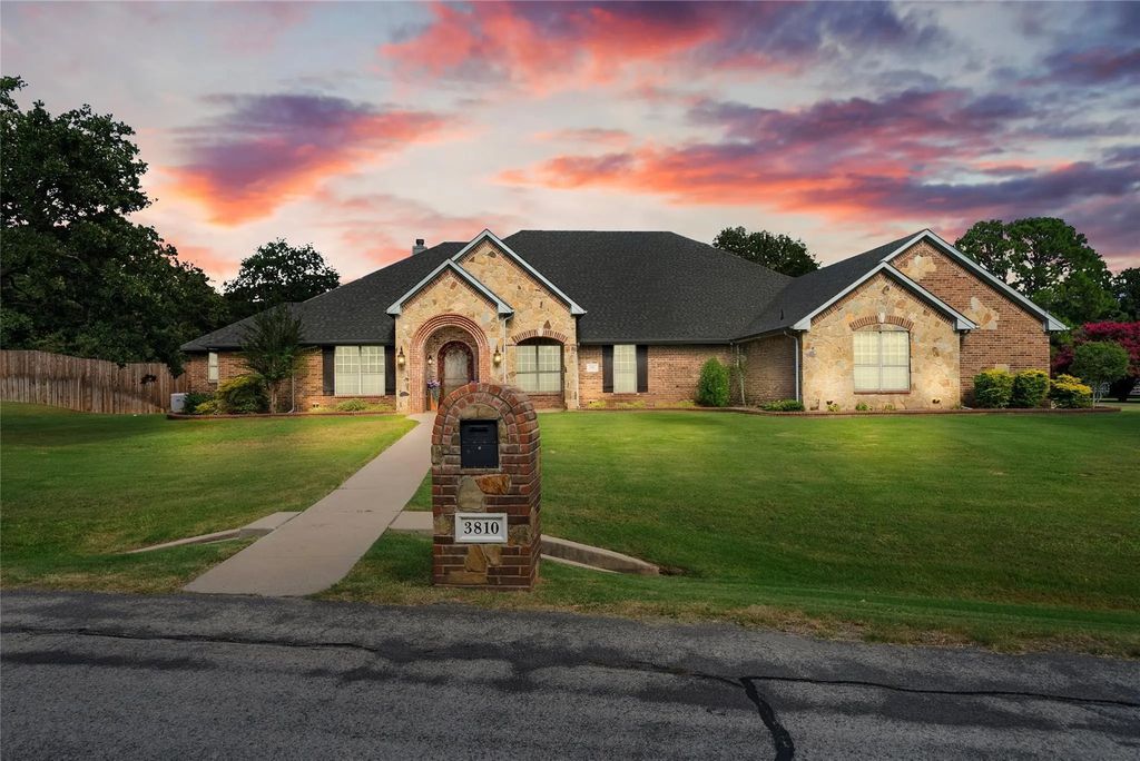3810 Raintree Drive, Flower Mound