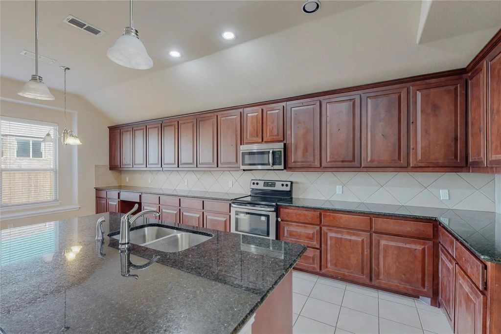 117 Bugle Call Road, Forney