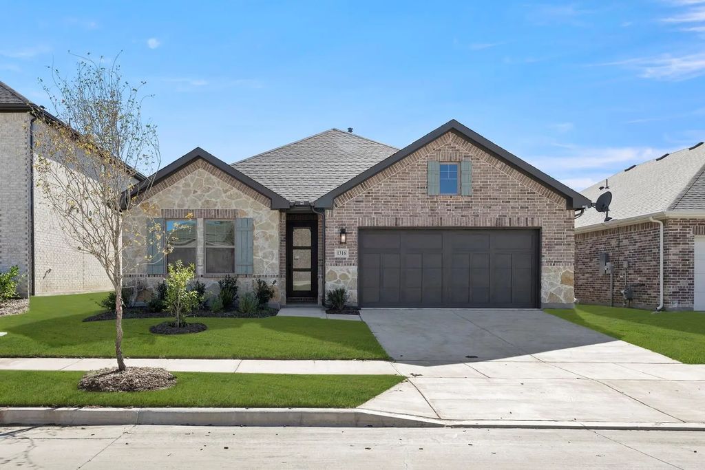 1316 Abbott Creek Road, Celina