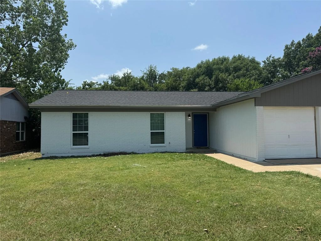 533 Linda Drive, Burleson