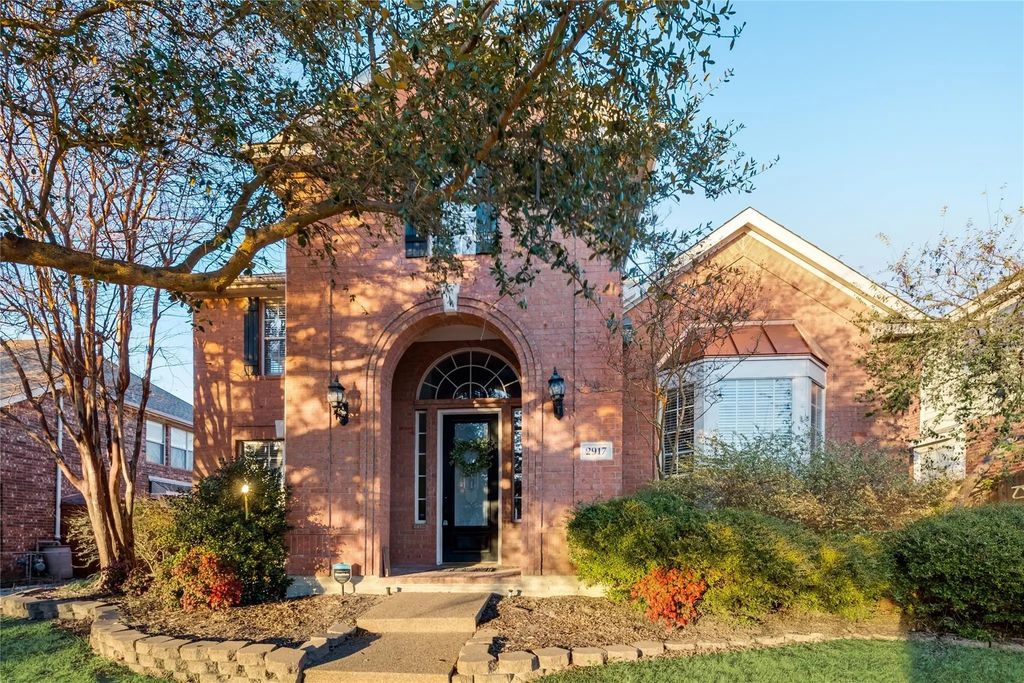 2917 Newport Drive, Rockwall