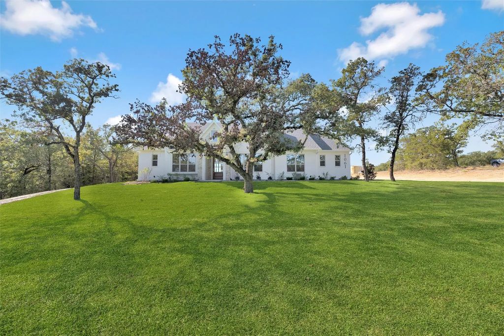 1061 Arbor Vista Drive, Azle