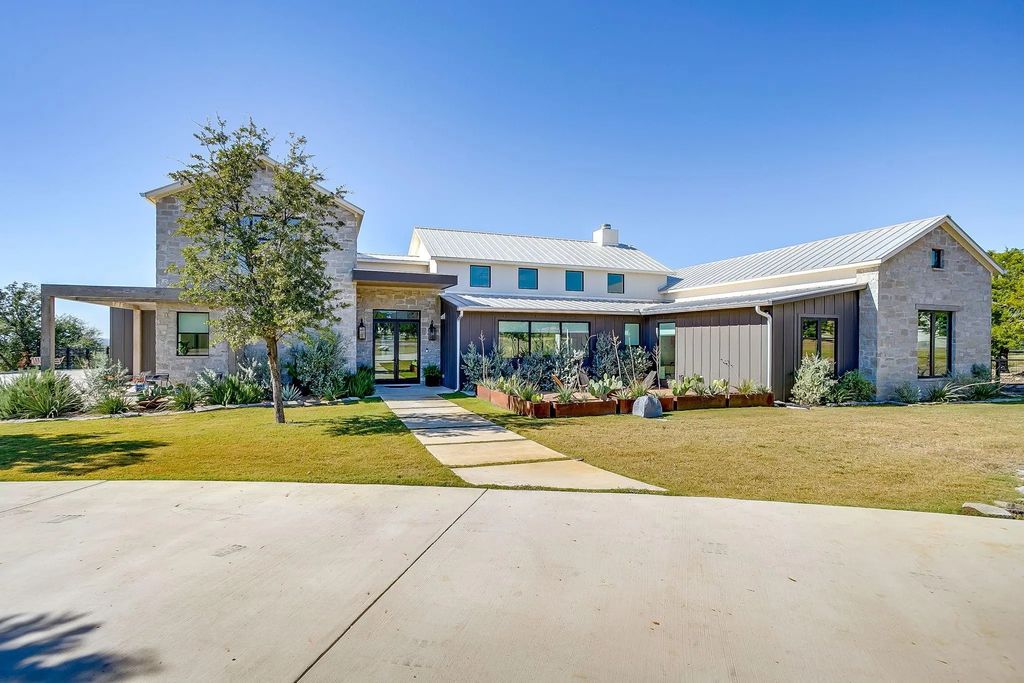 1078 Kingsley Court, Weatherford
